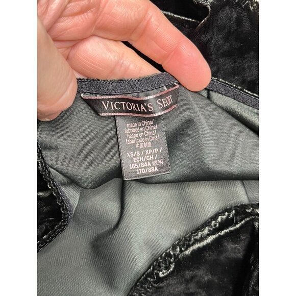 Victoria’s Secret Black Velvet Deep Plunge Long Sleeve Bodysuit XS/S - Picture 4 of 6